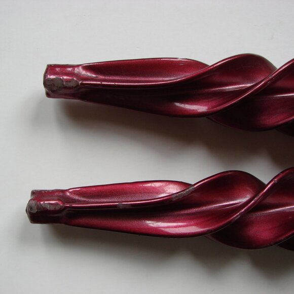 Twisted Spiral Taper Candles Set of 2 Burgundy Red Purple Shimmer Vintage - Picture 4 of 10